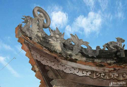 Chiêm ngưỡng nghệ thuật điêu khắc đình Long Thái xứ Nghệ