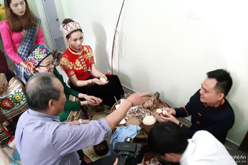 Độc đáo tục đón dâu của người Thái ở Nghệ An