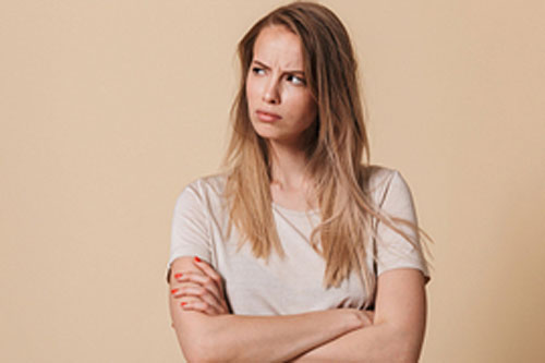 Cha chồng tán tỉnh mẹ tôi