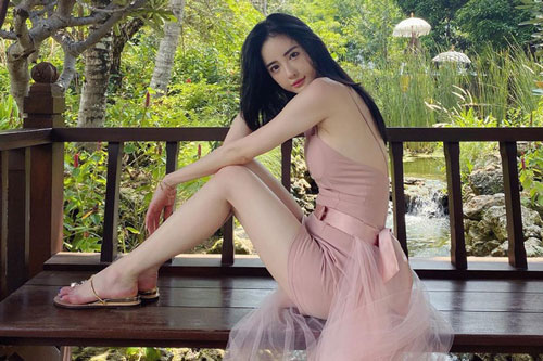 Những cô gái nghiện phẫu thuật, chi tiền tỷ để dao kéo hàng trăm lần