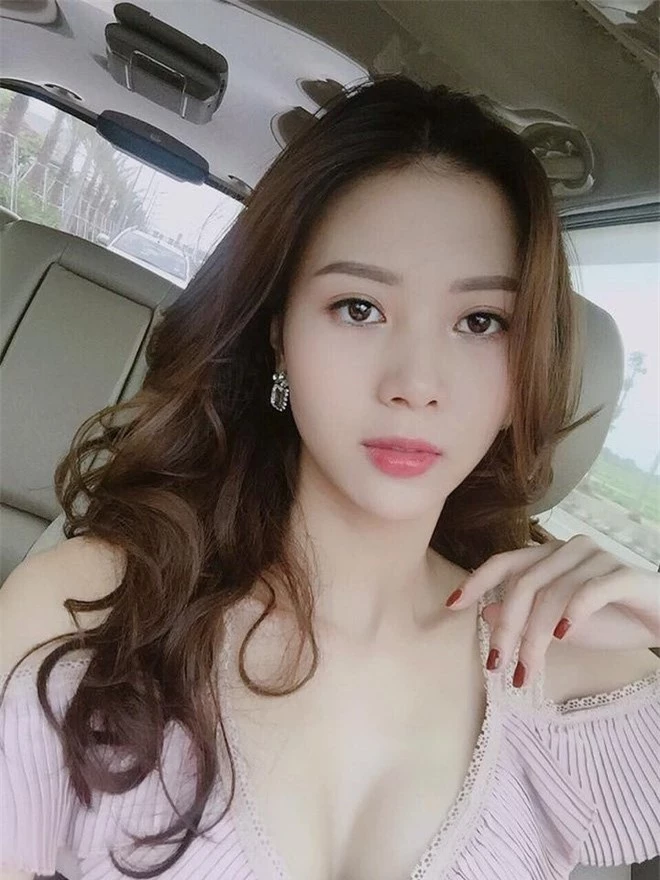 Thân thế người tình của Phong "Tình Yêu Và Tham Vọng": Hotgirl cổ vũ, từng là "bạn gái Sơn Tùng" - Ảnh 9.