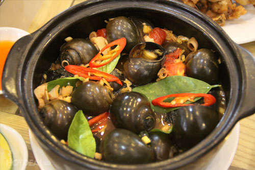 Bỏ thứ này vào rồi xào ốc, đảm bảo cả nồi ốc thơm ngon - béo ngậy, tha hồ xoáy không đứt