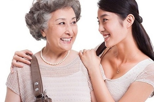 Nỗi khổ tâm không biết tỏ cùng ai của cô con dâu dành cả thanh xuân để… 'buôn chuyện' điện thoại với mẹ chồng