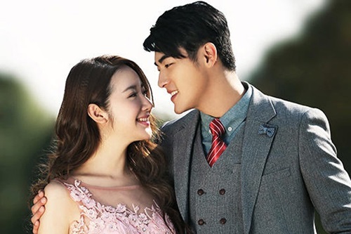 Phát hiện chồng ngoại tình trong những tình huống bất ngờ