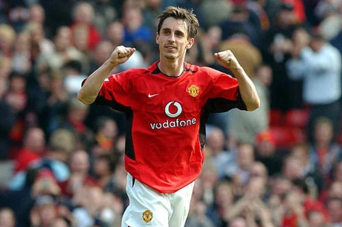 5. Gary Neville (M.U - 35 lần kiến tạo).