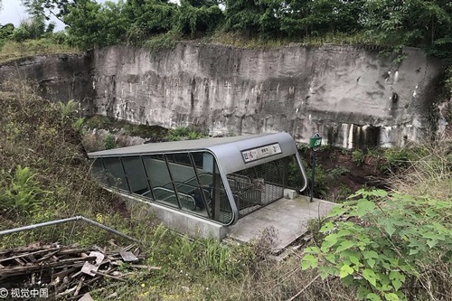 Ngỡ ngàng với ga tàu điện ngầm “kỳ lạ nhất thế giới” ở Trung Quốc