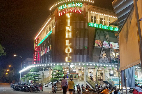 TP.HCM: Hỗn chiến bằng súng, 2 người dân trúng đạn