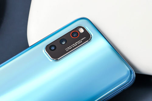 Vivo ra mắt smartphone 5G, cấu hình ‘khủng’, pin sạc 44W, giá hấp dẫn