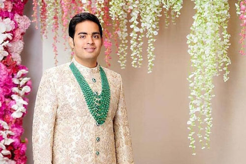 Cuộc sống xa hoa của con trai tỷ phú giàu nhất châu Á