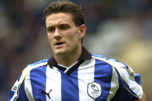 3. Andy Hinchcliffe (Everton, Sheffield Wednesday - 36 lần kiến tạo).