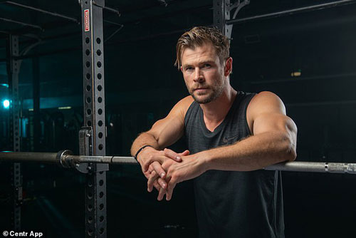 'Thần Sấm' Chris Hemsworth bị chỉ trích lừa tiền người hâm mộ