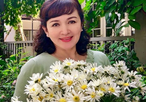 Vẻ đẹp kiêu sa thời trẻ của NSND Minh Hòa