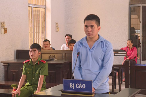 Đánh anh họ vỡ sọ não, nam thanh niên lĩnh 16 năm tù