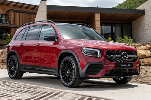 7. Mercedes-Benz GLB.