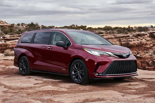 Toyota Sienna 2021: Mẫu minivan hoàn toàn mới, tràn ngập công nghệ