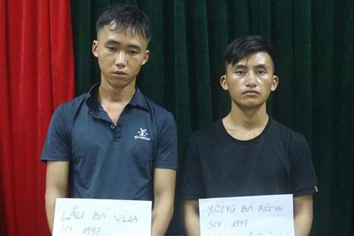 Cảnh sát giao thông phát hiện vụ vận chuyển 14 bánh heroin trên xe khách