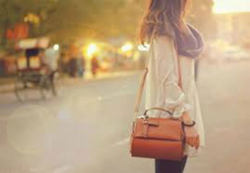 Anh bỏ tôi ngay khi hết khó khăn trong cuộc sống