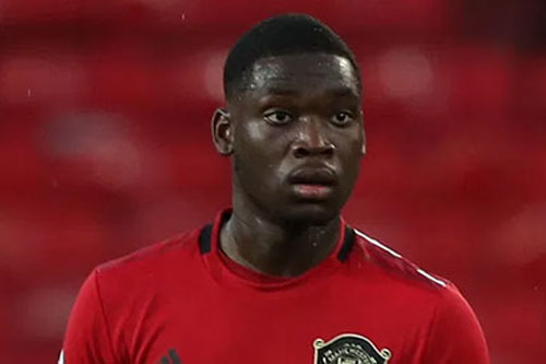 Đội trưởng U18 M.U Teden Mengi chuẩn bị được lên đội một