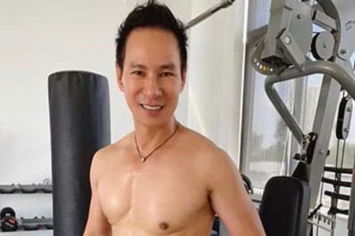 Gi&#xE0;u &#x27;n&#x1EE9;t &#x111;&#x1ED1; &#x111;&#x1ED5; v&#xE1;ch&#x27;, L&#xFD; H&#x1EA3;i v&#x1EAB;n m&#x1EB7;c chi&#x1EBF;c qu&#x1EA7;n 10 n&#x103;m kh&#xF4;ng n&#x1EE1; b&#x1ECF; v&#xE0; l&#xED; do khi&#x1EBF;n ai c&#x169;ng x&#xFA;c &#x111;&#x1ED9;ng