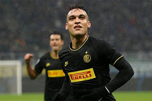 Luis Suarez khuyên Lautaro Martinez đừng tới Barca