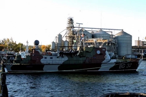 Nga cáo buộc phía Ukraine đã có hành động khiêu khích bị bắt giữ tàu của họ. Ảnh: RIA Novosti.