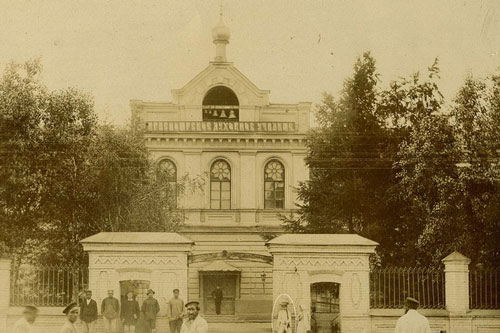 Cô bé “ma quái” trong những bức ảnh xưa của Nga