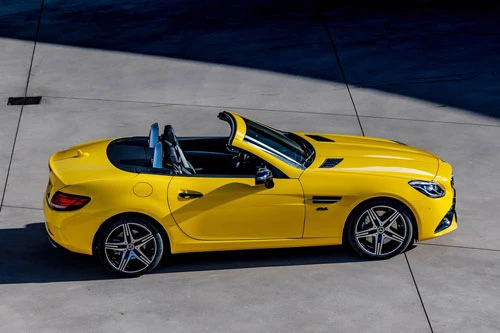 9. Mercedes-Benz SLC.