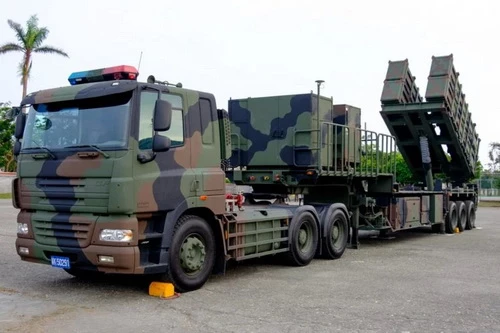 Đài Loan bị buộc phải mua vũ khí Mỹ trong khi đã có tên lửa HsiungFeng tính năng không hề thua kém. Ảnh: Defence Blog.