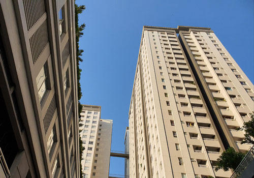 Bất chấp Covid - 19, tín dụng bất động sản vẫn... "thênh thang"