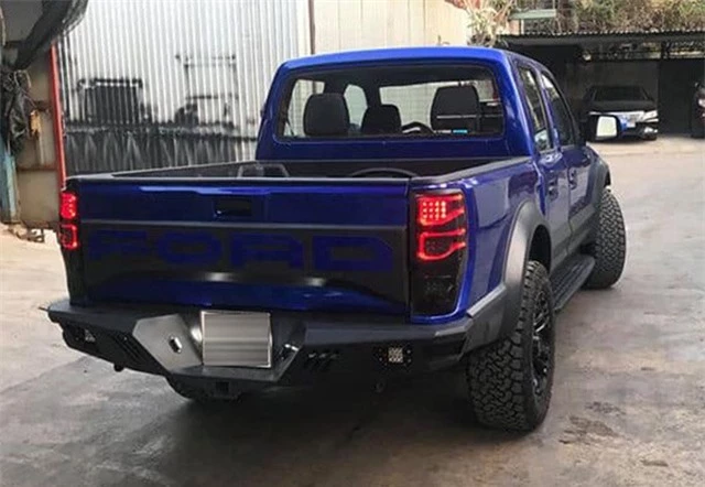 Ford Ranger đời ‘cổ’ độ kỳ công thành Ranger Raptor ảnh 04