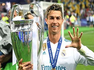 Ancelotti: 'Bạn không cần dạy dỗ Ronaldo'