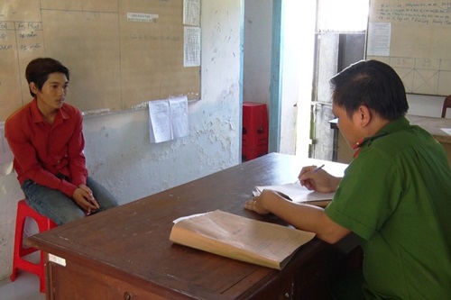 Thanh niên rủ bé gái 13 tuổi đi uống bia rồi xâm hại