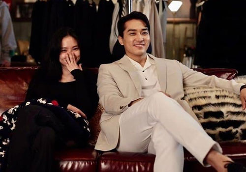 Đăng ảnh bên 'tình cũ' không phải Lưu Diệc Phi, Song Seung Hun bị dân mạng chê bai trông chẳng khác một ông chú