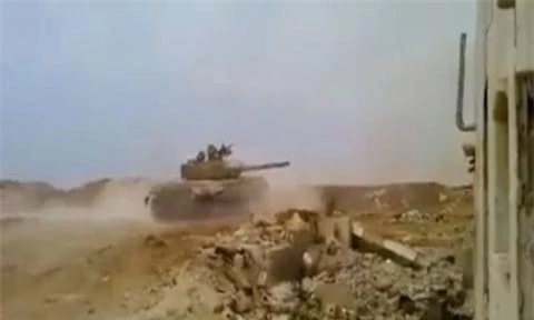 Don hiem khong ha guc duoc T-72 Syria 