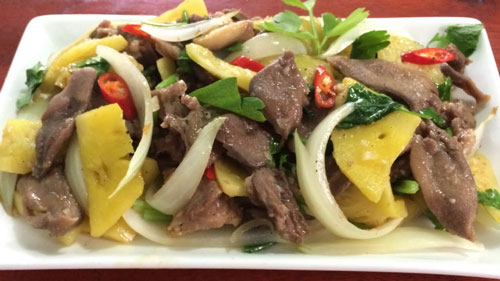 Cách làm món lưỡi bò xào dứa không hôi, mềm ngon hết ý