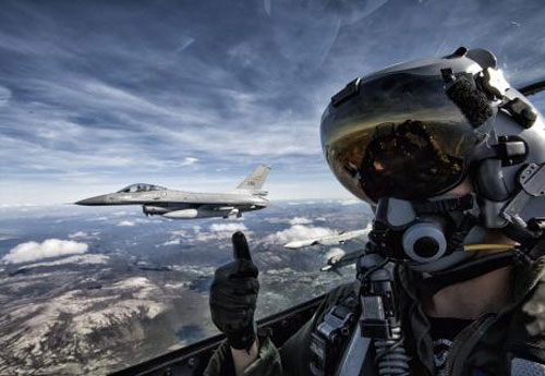 Hệ thống Auto-GCAS có mạnh như Mỹ tuyên bố?