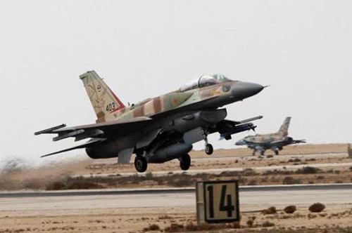 Tiêm kích F-16 Israel.