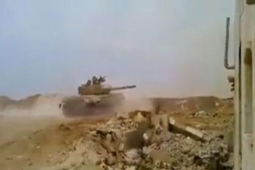 'Đòn hiểm' cũng không hạ gục được T-72 của Syria