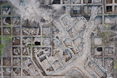 Đào đường, phát hiện 2 "thành phố ma" chồng lên nhau dưới lòng đất