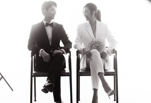 Hé lộ những bức ảnh cưới đầu tiên của Á hậu Thuý Vân