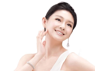 Chăm chỉ dùng muối theo cách này, da trắng 'bật tông' mà không cần tới spa