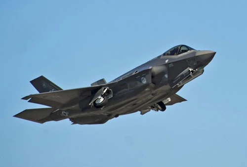 Tiêm kích tàng hình F-35