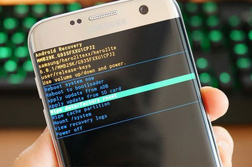 Cách xử lý lỗi khiến loạt smartphone dòng Galaxy J và A ở Việt Nam treo cứng