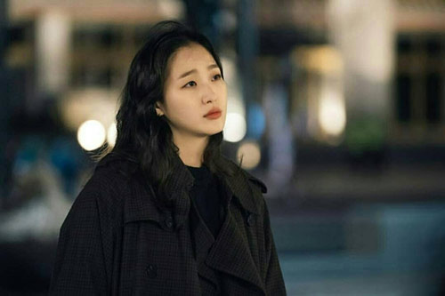 Mẹ chồng chì chiết khi bắt quả tang con dâu ngoại tình, tôi tủi hổ tiết lộ chính chồng đưa đường dẫn lối vì lý do khó nói