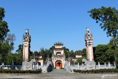 Chiêm ngưỡng nghệ thuật kiến trúc độc đáo của đền Nguyễn Xí