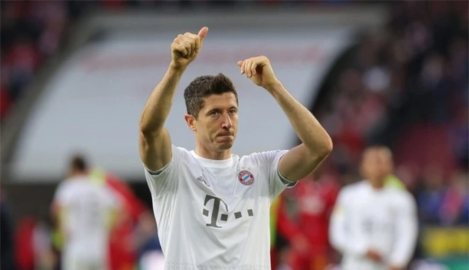 Lewandowski đã ở cùng đẳng cấp với Ronaldo? ảnh 01