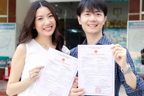 Á hậu Thúy Vân đã đăng ký kết hôn với doanh nhân hơn 10 tuổi