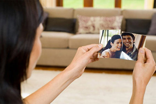 Nỗi khổ khi là "tập hai" của chồng