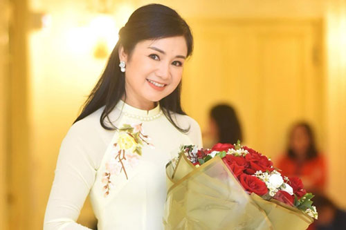 Cuộc sống bí ẩn, tuổi 50 đẹp thách thức thời gian của “Mỹ nhân ảnh lịch” Thu Hà