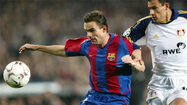 Overmars không giữ được tốc độ thần thánh của mình ở Camp Nou